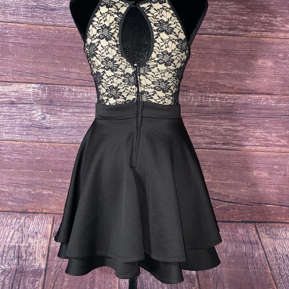 Emerald Sundae Floral Dress - Picture 9 of 10